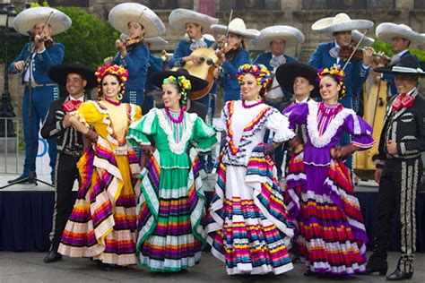 Latin Fiesta:  The Unexpected Mariachi Performance That Shook Los Angeles!